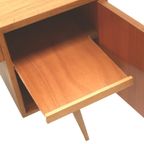 Groot Vintage Bureau Met Schuine Poten Gemaakt In De Jaren ’70 thumbnail 11