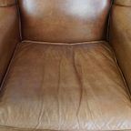 Charmante, Tijdloze En Karaktervolle Rundleren Oorfauteuil In Een Lichte Cognac Kleur thumbnail 7