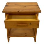 Vintage Pinewood Grenen Nachtkastje Compact Design thumbnail 2
