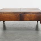 Geweldige, Uniek Grote En In Goede Staat Verkerende Hocker/ Salontafel Gemaakt Van Schapenleer thumbnail 3