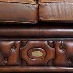 Mooie En Complete Set Van Een 2,5 Zits En 2 Zits Bruine Engelse Rundleren Chesterfield Bank thumbnail 10