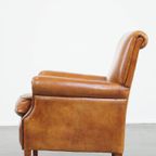 Comfortabele, Nette Schapenleren Armchair Strak Afgewerkt Met Zwarte Biezen En In Goede Staat thumbnail 6