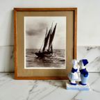 Ingelijste Zwart Wit Foto Van Oude Zeilboot thumbnail 5