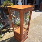 Teakhouten Vitrinekast Afm. 52x52cm En 120cm Hoog. thumbnail 4