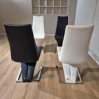 4x Rolf Benz 7800 - Eetkamerstoelen - Nieuwstaat - Zwart-wit thumbnail 3