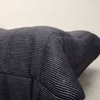 Ligne Roset Togo - 1 Zit & Poef - Blauw Pinstripe Stof thumbnail 3