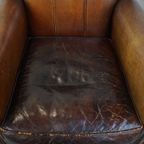 Charmante En Karakteristieke Subtiele Gepatineerde Schapenleren Armchair Met Een Geweldig Patina thumbnail 7