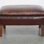Stoere Vintage Hocker Gemaakt Van Schapenleer thumbnail 2