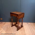 Drop Leaf Jointstool Uit De 18E Eeuw thumbnail 6