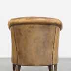 Goed Doorleefde Vintage Schapenleren Clubfauteuil Met Een Stoere Look Van Nico Van Oorschot thumbnail 4
