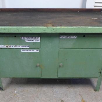Crafit 3-laags beweegbare warmteperstafel, opvouwbare warmteoverdrachtsmachinestandaard met vinylrolhouder, robuuste rollende metalen werkbank voor doe-het-zelf sublimatieoverdrachtmachine en printer