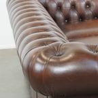 Karaktervolle, Correct Afgewerkte Vintage Rundleren Engelse Chesterfield 3 Zits Bank thumbnail 14