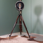 Vloerlamp Op Houten Driepoot, Vintage Militaire thumbnail 2