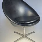 Fauteuil Pastoe, Little Egg Chair, Draaistoel. 1960’S thumbnail 9