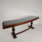 Eikenhouten Museumvitrinekast Uit De Jaren 40-50 – Horizontaal Gebogen Model thumbnail 8