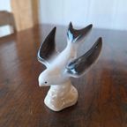 Vintage Beeldje, Porselein Vogel, Zwaluw In Vlucht, Beeld thumbnail 10