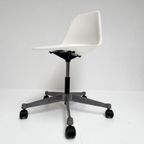 Vitra Eames Bureaustoel, Na 2000 thumbnail 7