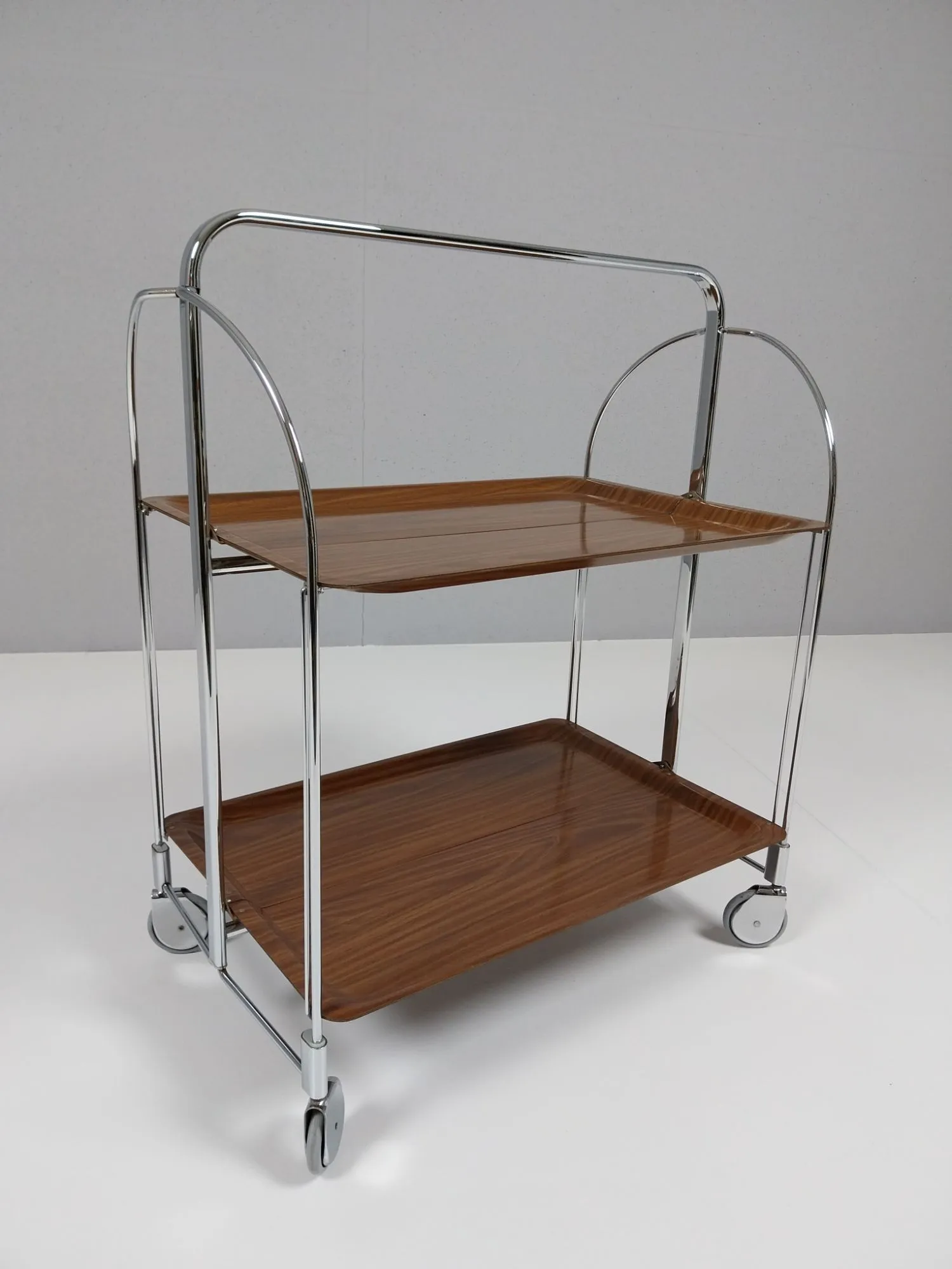 70sヴィンテージ デンマーク Bremshey & Co サービスワゴン Trolley Chroom Brown bij Reliving