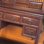Chinese Mid Century Kast Van Rozen Hout Met Spiegel thumbnail 14