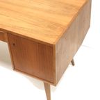Groot Vintage Bureau Met Schuine Poten Gemaakt In De Jaren ’70 thumbnail 12
