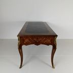 Louis Xv Dubbelzijdig Mahonie En Palissander Plat Bureau thumbnail 4