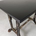 Industriele Tafel, Tuintafel Met Hardsteen Plaat Op Gietijzeren Frame, Jaren 30 thumbnail 19