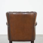 Subtiele, Prachtig Gekleurde Schapenleren Fauteuil Met Een Uniek Design Afgewerkt Met Siernagels thumbnail 5