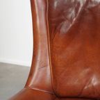 Stijlvolle En Comfortabele Fauteuil/ Armchair Gemaakt Van Hoogwaardig Cognac Kleurig Rundleer thumbnail 12