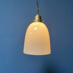 Hoge Opaline Glazen Hanglamp Met Messing Armatuur thumbnail 8