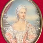 Prachtig Ingelijst Portret Van Een Dame, Miniatuur, 16 X 18 Cm thumbnail 4