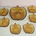 Vintage Schalenset Amberkleurig Glas Appelvorm (7 Delig) thumbnail 7