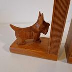 50's 2 Houten Boekensteunen Met Houtsnijwerk Hondjes Terrier thumbnail 8