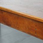 Charmante En Grote Antieke Eettafel Met Een Lade En Prachtige Originele Details thumbnail 3