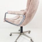 Artifort Bureaustoel Roze | Wieltjes | Geoffrey D Harcourt thumbnail 2