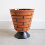 Vintage Terracotta Keramiek Bloempot Op Een Tulpvoet thumbnail 3