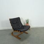 Zwart Leren Fauteuil Met Houten Onderstel, Vintage Stoel thumbnail 2