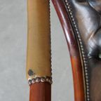 Set Van 2 Sierlijke En Karaktervolle Groene Vintage Rundleren Engelse Chesterfield Fauteuils thumbnail 10