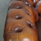 Mooie En Complete Set Van Een 2,5 Zits En 2 Zits Bruine Engelse Rundleren Chesterfield Bank thumbnail 8