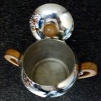 Carlo Alessi Koffieset, Verzilverd Met Appelhout Handvatten En Knoppen, Model Bombé, Ontwerp 1945. thumbnail 5