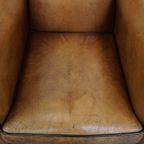 Luxe, Tijdloze Schapenleren Set Bestaande Uit 2 Fauteuils En Een Hocker In Art Deco Stijl thumbnail 11