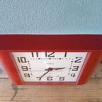 Retro The Metro Newgate Wandklok, Rood thumbnail 5