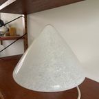 Hala Zeist Moderne Strakke Tafellamp Of Wandlamp, Wit Gespikkeld Glas Piramide. Midcentury Modern thumbnail 2