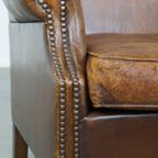 Subtiele En Comfortabele, Cognac-Kleurige Schapenleren Oorfauteuil In Engelse Stijl thumbnail 10