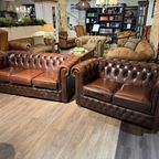 Compacte Engelse Chesterfield Zithoek 3+2 Zits Antiek Bruin Leder thumbnail 2