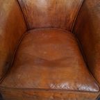 Begeerlijke Schapenleren Clubfauteuil Met Prachtige Kleuren En Een Comfortabele Zit thumbnail 6