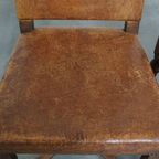 Set Van 2 Antieke Houten En Schapenleren Eetkamerstoelen Met Een Mooi Patina Uit Begin 1900 thumbnail 5
