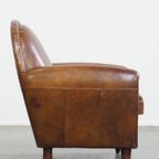 Karaktervolle En Tijdloze Rundleren Design Fauteuil/ Armchair Met Mooie Ronde Vormen En Siernagel thumbnail 8