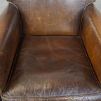 Subtiele, Stoere, Donkere En Strak Afgewerkte Schapenleren Fauteuil/armchair Met Veel Karakter thumbnail 7