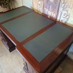 Klassieke Engels Dubbelzijdig Bureau, Schrijftafel, Partnerdesk Kast Afm.150x90cm En 80cm Hoog. thumbnail 6