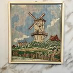 Prachtig Ingelijst Borduurwerk Uit 1971: “Molen Bij Wijk Bij Duurstede” thumbnail 2